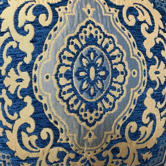 Elegant Blue and Gold Decorative Pillows - Picture 14 of 14